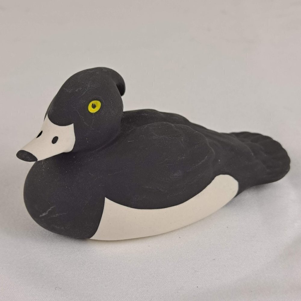Highbank Porcelain Black & White Tufted Duck #S046 Lochgilphead Scotland
